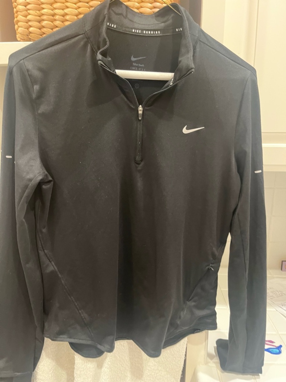 Nike Black womens Quarter-Zip Performance Top - Picture 1 of 5